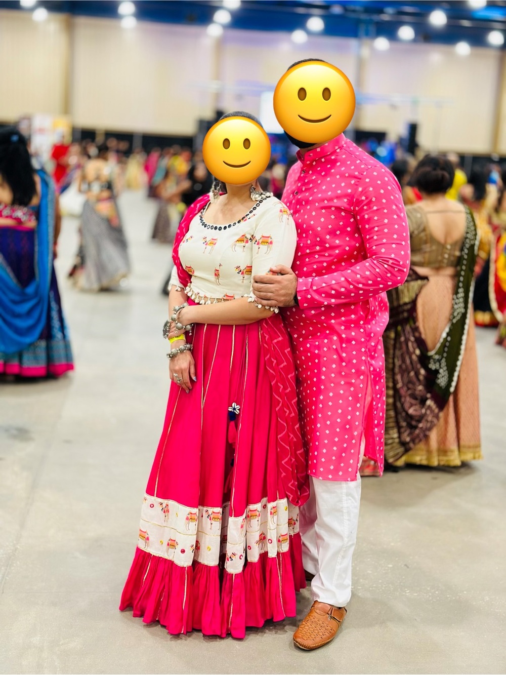Couple Navratri set: cotton chaniya choli & Men’s pink kurta (L size/ 42 men)